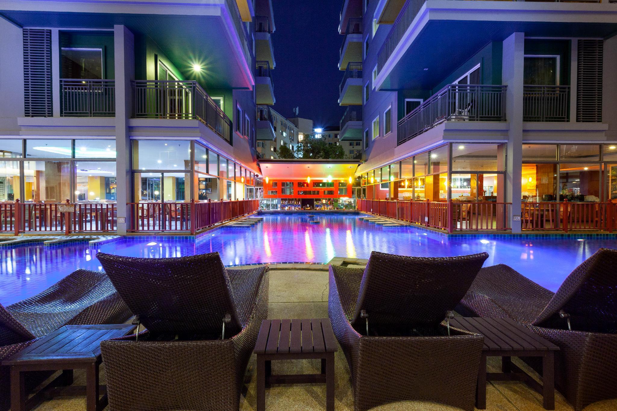 Bauman Residence Phuket Eksteriør bilde